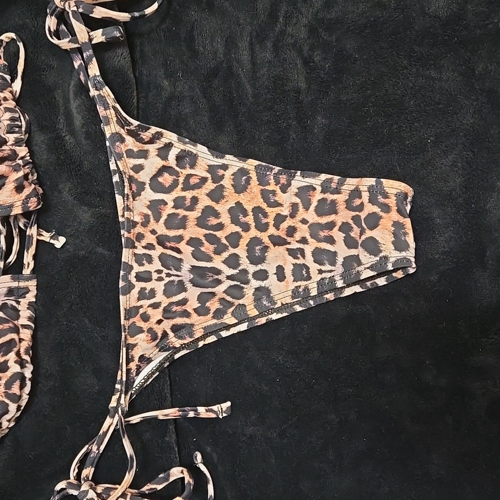 Leopard Print Bikini Set - Picture 3 of 5